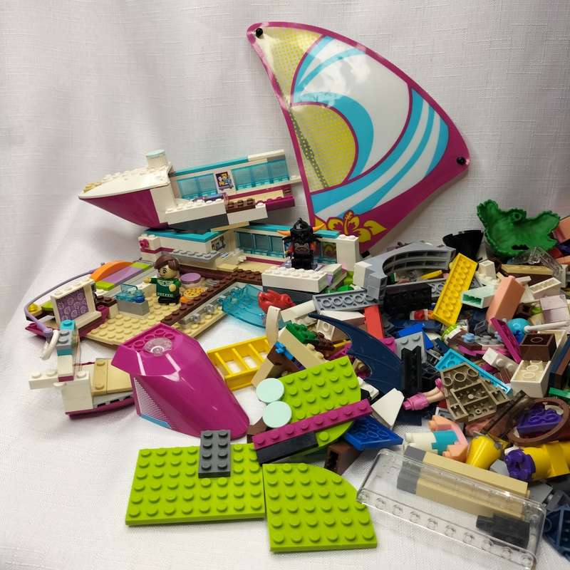 Lego and Friends, Big Pile of Lego and Friends Lego (See photos)!!!