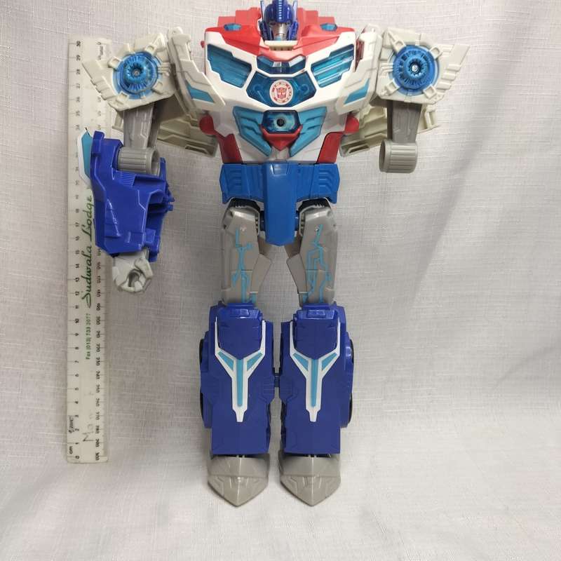 Transformers Robots in Disguise Power Surge Optimus Prime 12 (Missing some parts, see photos)!