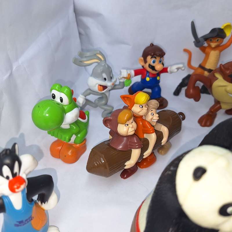 Happy Meals Figurines Toys!!!