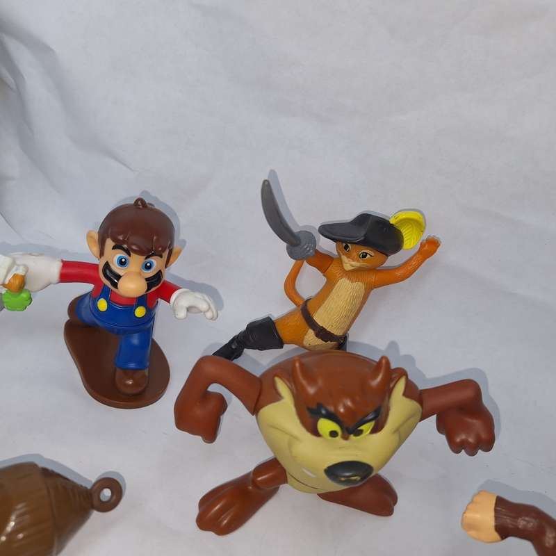 Happy Meals Figurines Toys!!!