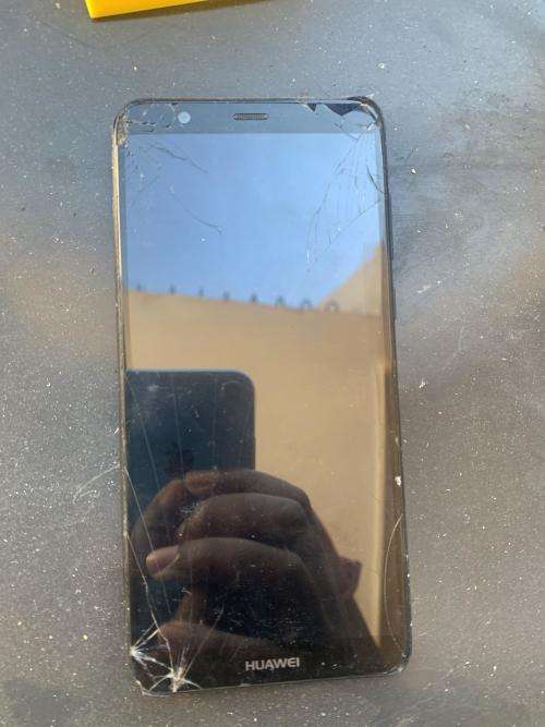 *** HUAWEI P SMART| 1BLACK | **PLEASE READ**