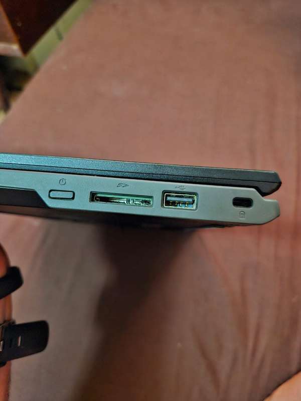 Acer Travelmate 2nd Hand. excellent Condition