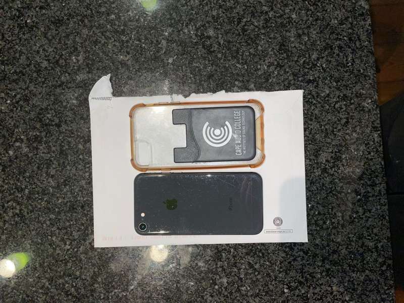 PreOwned Iphone 8