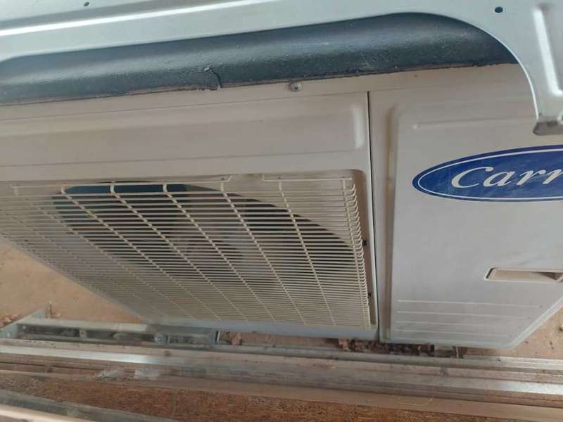CARRIER AIR CONDITIONER