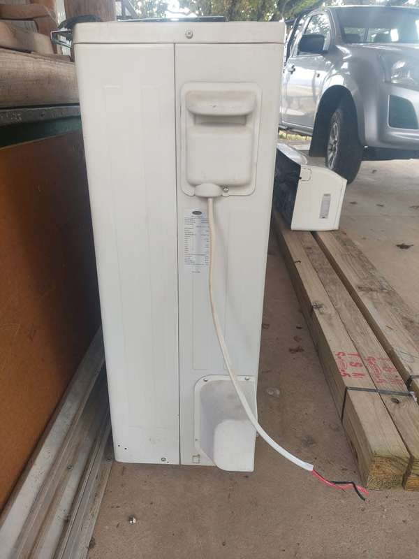 CARRIER AIR CONDITIONER