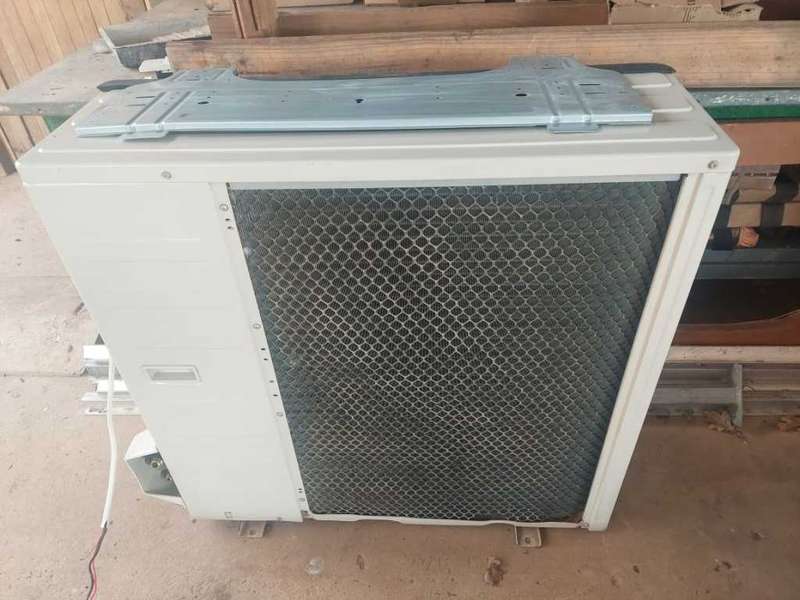 CARRIER AIR CONDITIONER
