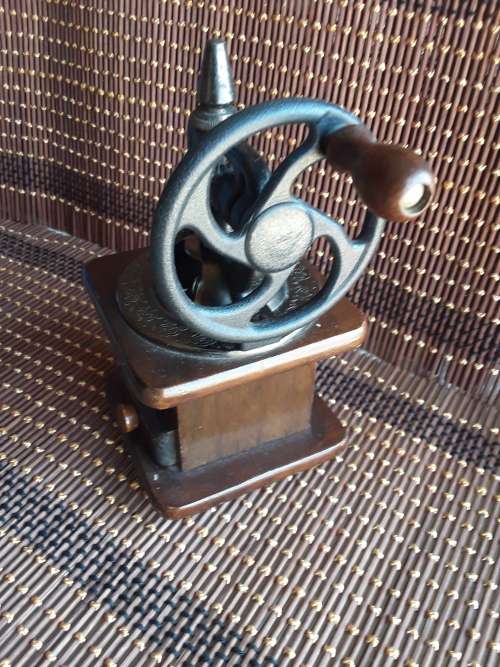 Vintage Coffee Bean and Spice Grinder