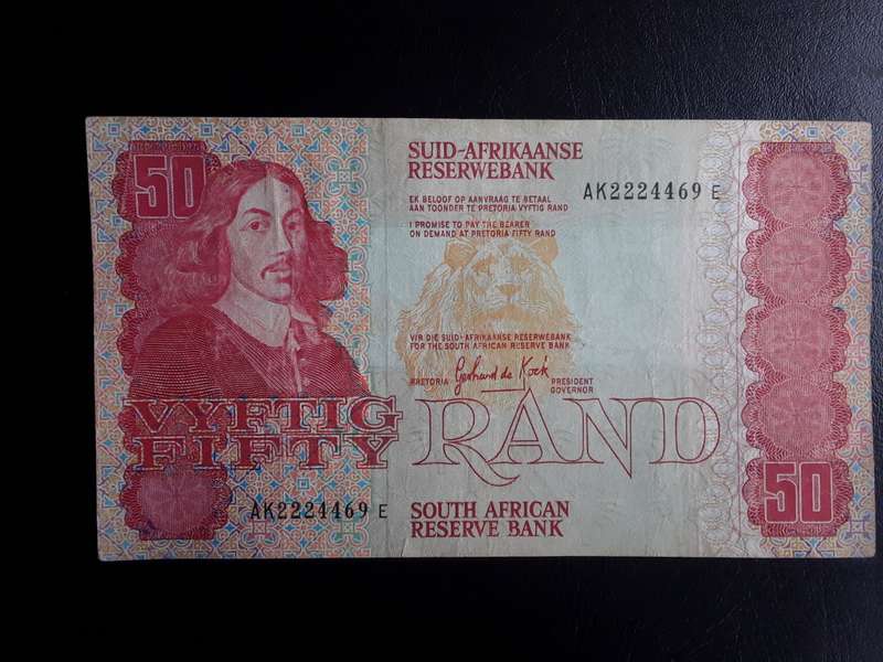 2 x R50 Notes Gerhard de Kock