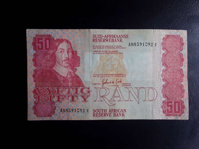 2 x R50 Notes Gerhard de Kock