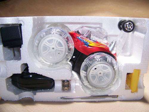 Super Stunt car Radio Control. Red or blue.