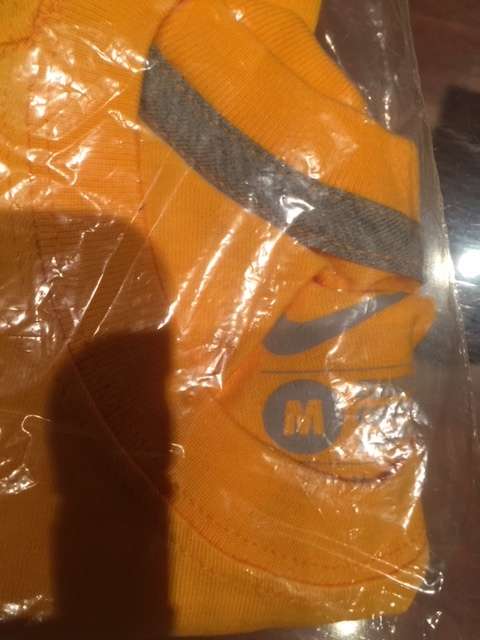 Nike Mens Yellow Standard Fit Crew Neck Graphic Tee Shirt Size - M