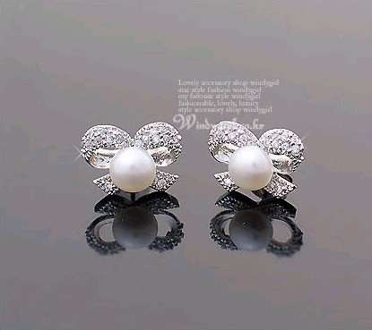 Pearl Bows
