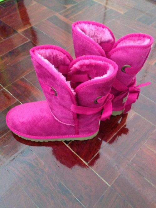 Pink Ribbon Tie Boots