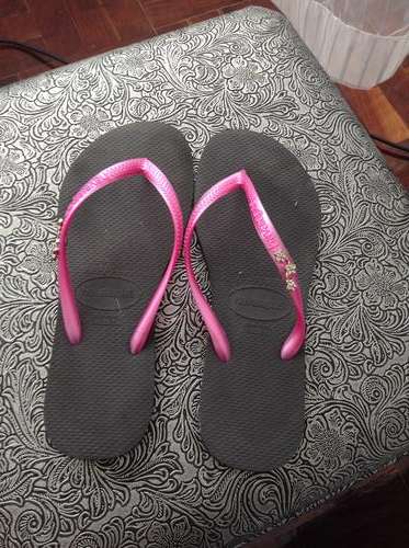 Customized Havianas - size 4/5