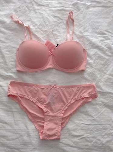 Pink woolworths set - 34B / small