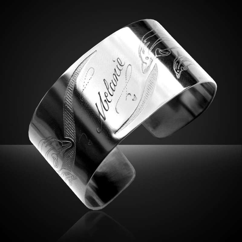 Lovely Open Ended Stainless Steel Bracelet (Dolphin Design) *** FREE ENGRAVING OF YOUR CHOICE ***
