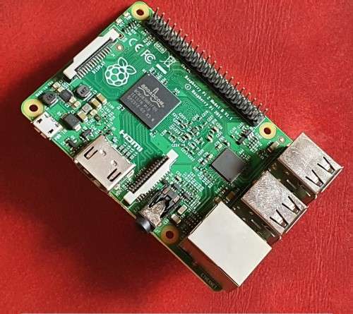 Raspberry Pi2 - Includes pink and white casing