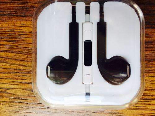 iPhone Earpods earphones headset