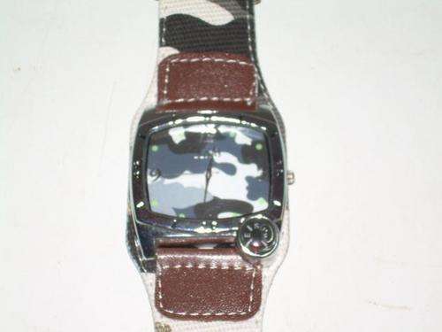 Funky and Unusual Large men's analog watch