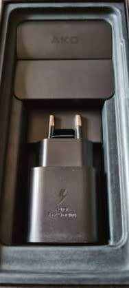 Samsung S20 Plus Dual SIM-Cloud Blue (Preowned in Very Good Condition)