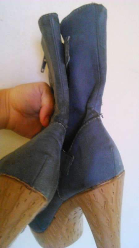 Ladies boots