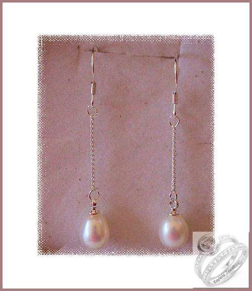 ***R999***Irresistible and breathtaking hoop PEARL earrings!!
