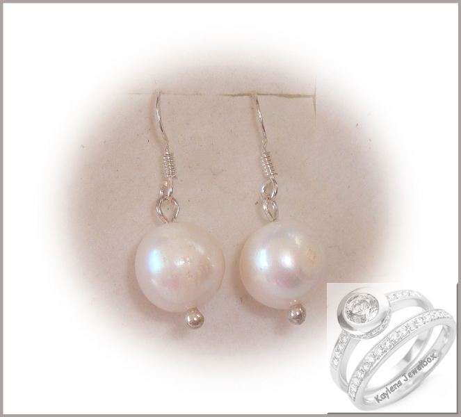 ***R1100*** Irresistible and breathtaking PEARL drop EARRINGS!! LAST ITEM!!