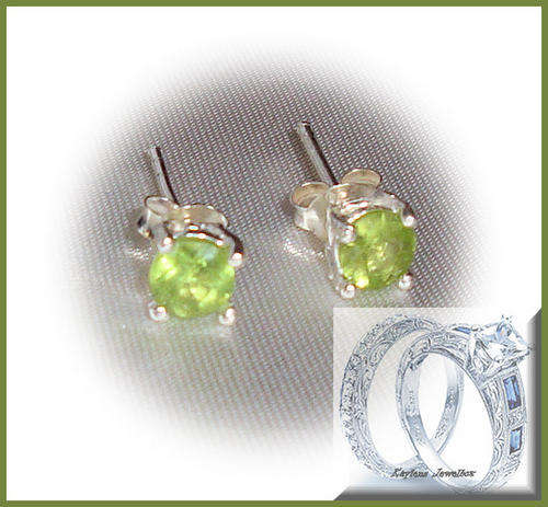 ***R802***August Birthstone: Peridot 925 STERLING SILVER STUD EARRINGS!!