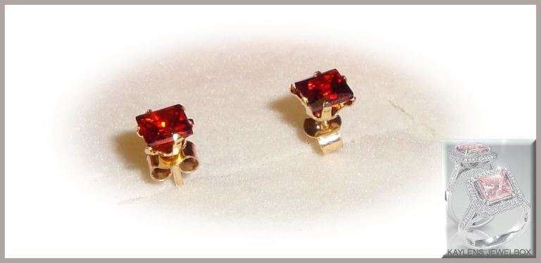 ***R2999***DEEP RED, STUNNING GARNET 9K GOLD STUD EARRINGS