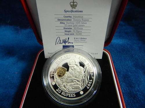 A BEAUTY *FIRST ON BOB !!! STERLING SILVER & 22K GOLD - MAURITIUS PROOF 20 RUPEE CAMEO !!!+ C.O.A