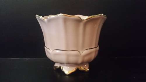 VINTAGE  POT PLANT / VASE