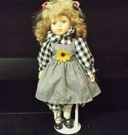 PORCELAIN DOLL INCLUDING STAND