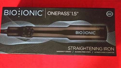 BIO IONIC STRAIGHTENING IRON ONE PASS 1.5" !!! ( R2500 ) NEW CONDITION