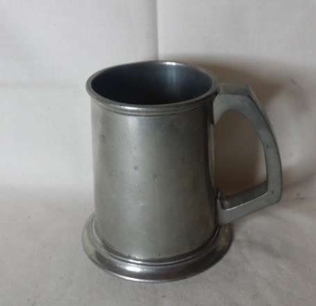 VITAGE HOWARD PEWTER TANKARD WALKER & HALL SHEFFIELD ENGLAND #37