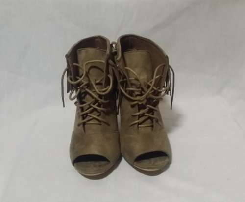 LADIES HIGH HEEL SHOES SIZE 5