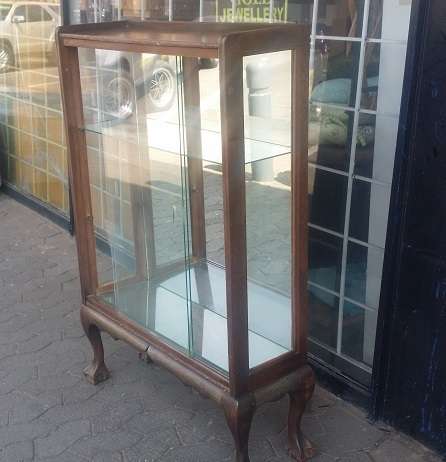 VINTAGE IMBUIA DISPLAY CABINET SHOWCASE