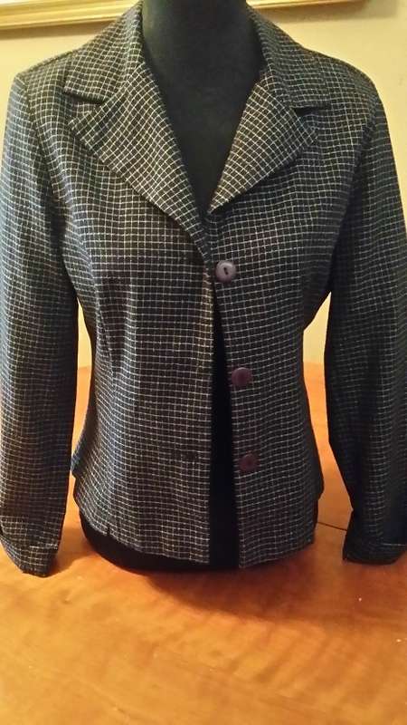 SMILEYS LADIES JACKET SIZE 34