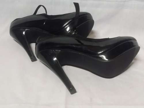 STUNNING LADIES HIGH HEEL SHOES SIZE 5