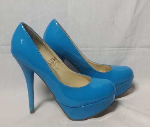 STUNNING LADIES HIGH HEEL SHOES SIZE 4