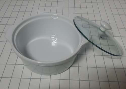 REGENT CASSEROLE  DISH AND LID