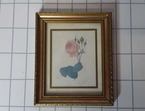 A  WOOD GOLD COLOR FRAME ROSE PICTURE