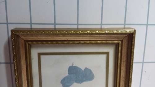 A  WOOD GOLD COLOR FRAME ROSE PICTURE