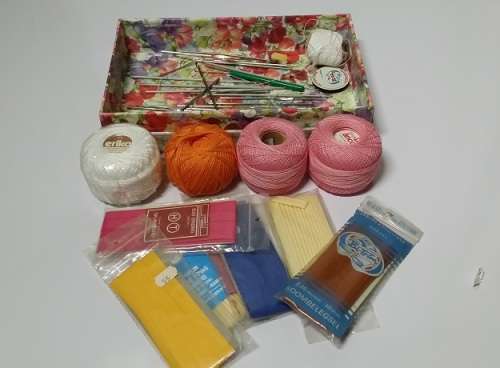 ASSORTED NEEDLE WORK ITEMS / CROCHET WITH A LOVELY FLORAL BOX