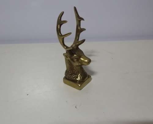 A ANTELOPE  ORNAMENTAL PAPER WEIGHT