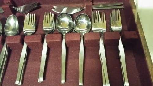 EETRITE CUTLERY VALIANT WITH CADDY CUTLERY BOX