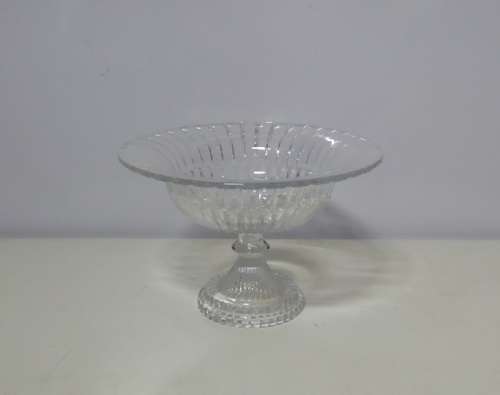 A  FANTASTIC CRYSTAL GLASS  PEDESTAL  BOWL