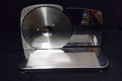 A  BREAD / COLD MEAT SLICER