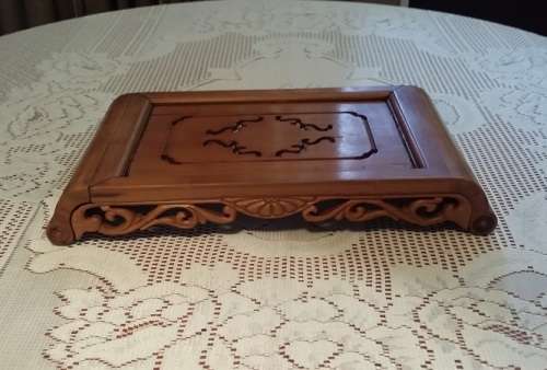 A SUPERB SOLID WOOD  CARVED STAND