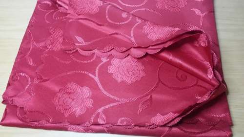 FABULOUS RED TABLE CLOTH