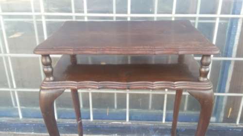furniture :   2 TIER SOLID WOODEN OCCASIONAL   TABLE  / COLLECTION ONLY EDENVALE JHB